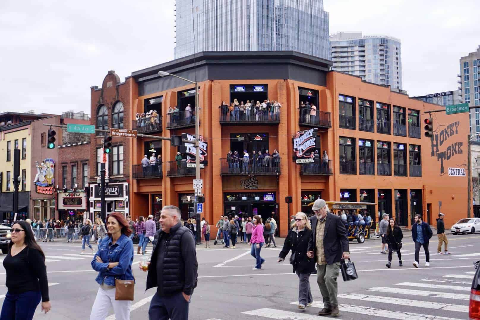Honky Tonk Highway in Nashville, TV