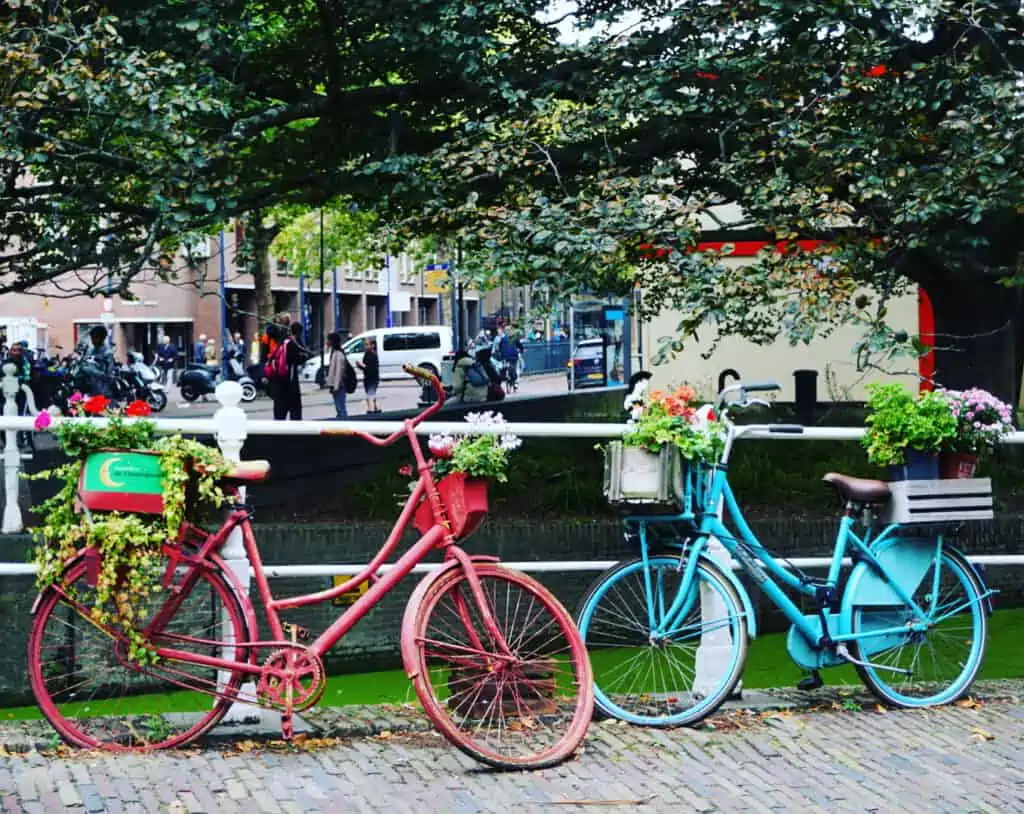 15 Things to Do in Amsterdam, Netherlands + Day Trips