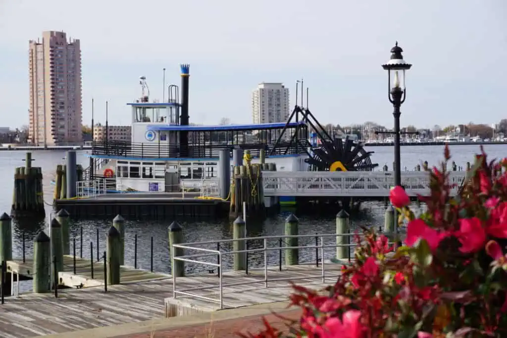 15 Enjoyable Things to Do in Norfolk, VA. Downtown and Districts