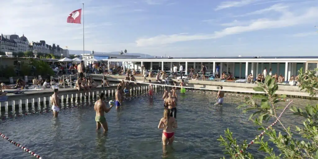 Bains des Pâquis in Geneva, Switzerland (1)