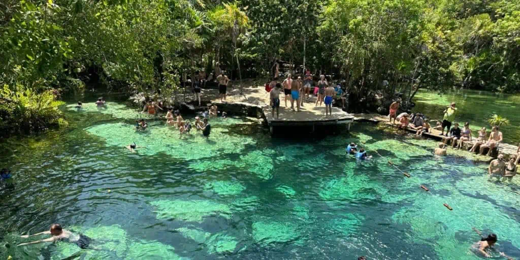 Cenote Azul Riviera Maya, Mexico