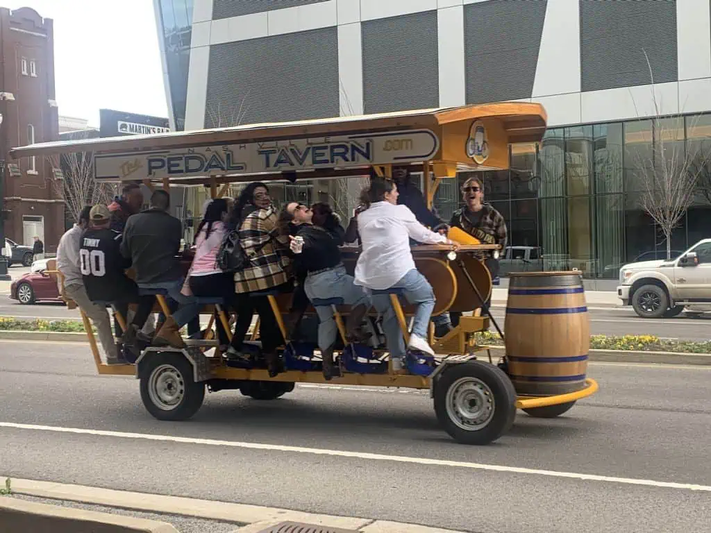 Peddle Tavern Tour in Nashville