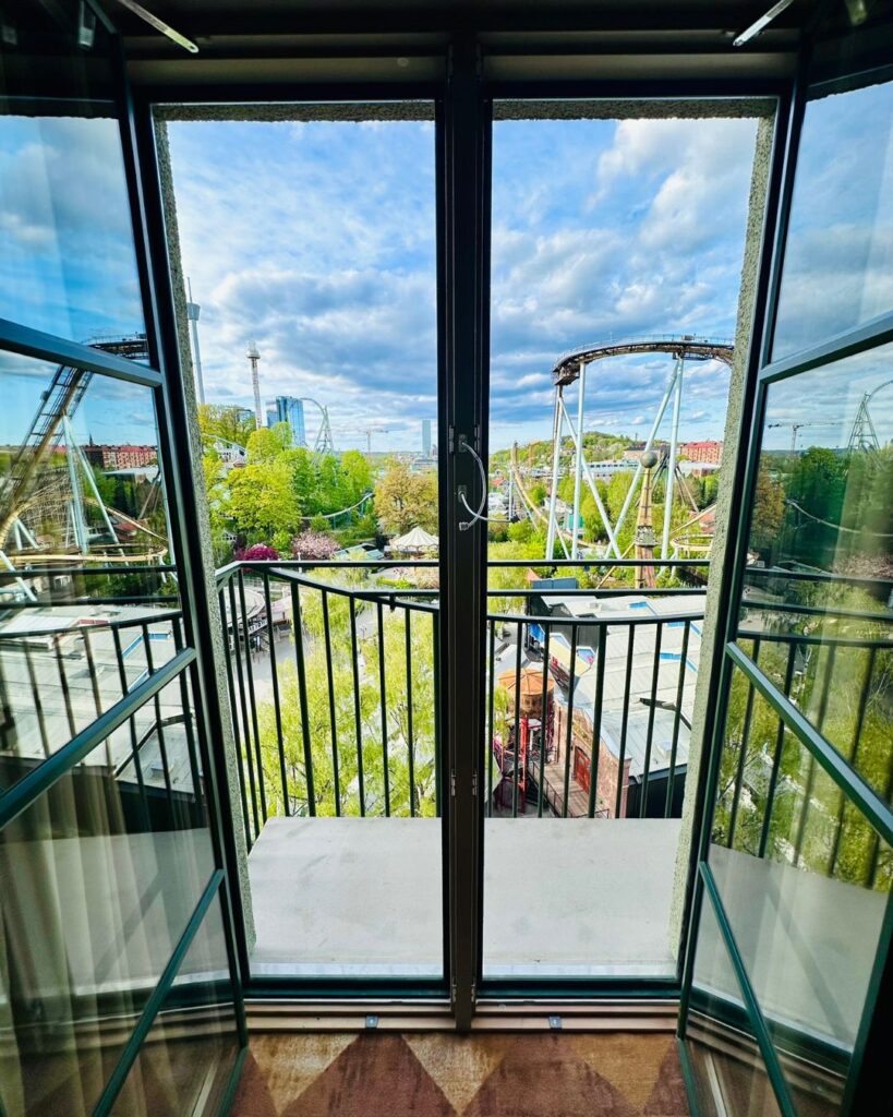 Балкон отеля Liseberg Grand Curiosa