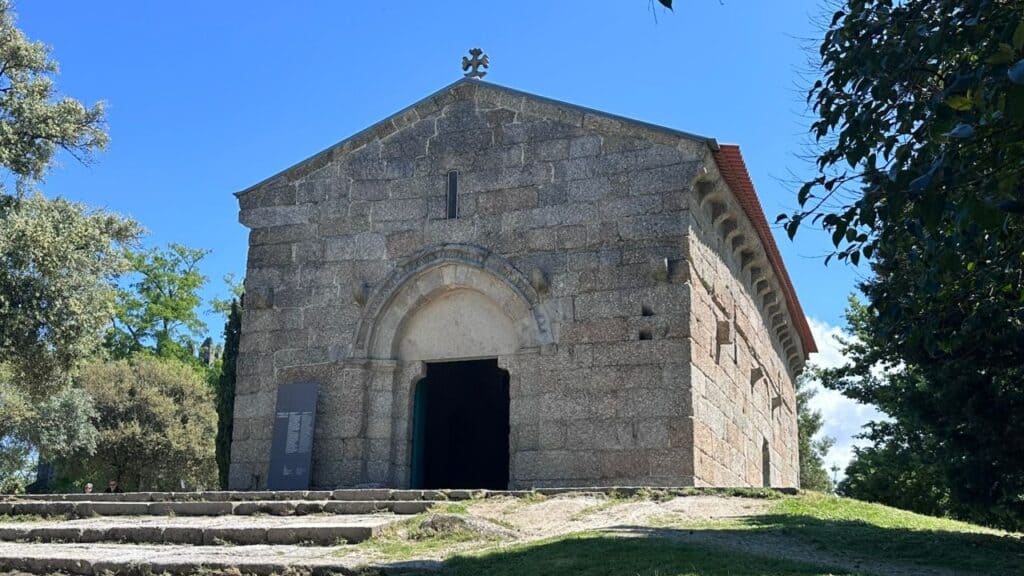 Iglesia de São Miguel do Castelo en Portugal