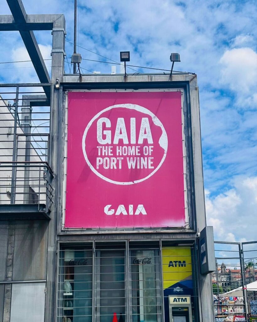 Gaia Port Şarabının Evi tabelası