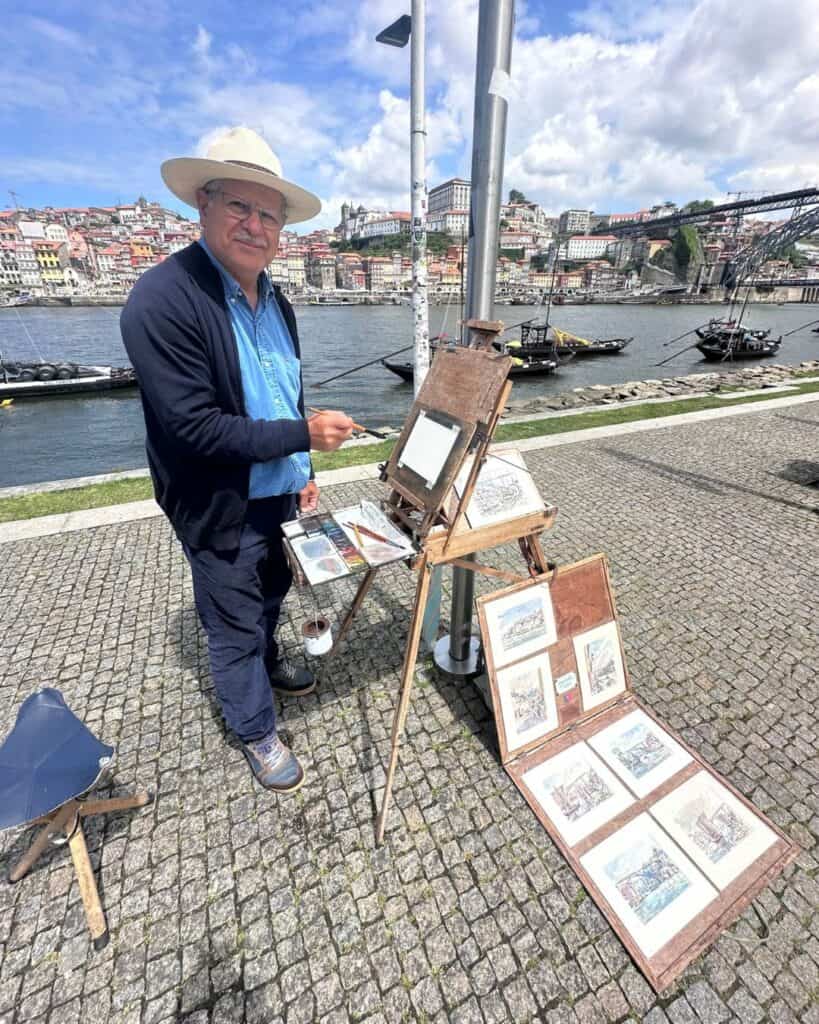 Vila Nova de Gaia nehir kıyısındaki ressam
