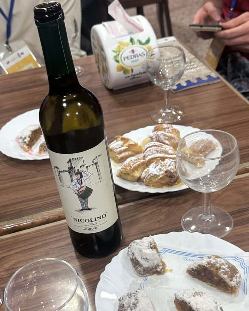 Vino en la Confeitaria Ribela de Guimarães